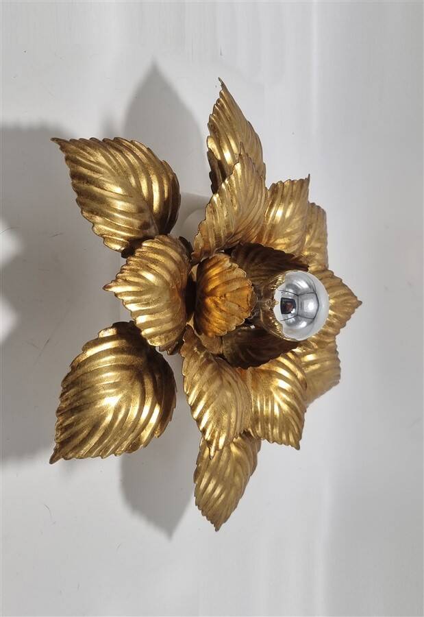 Masca flower wall light