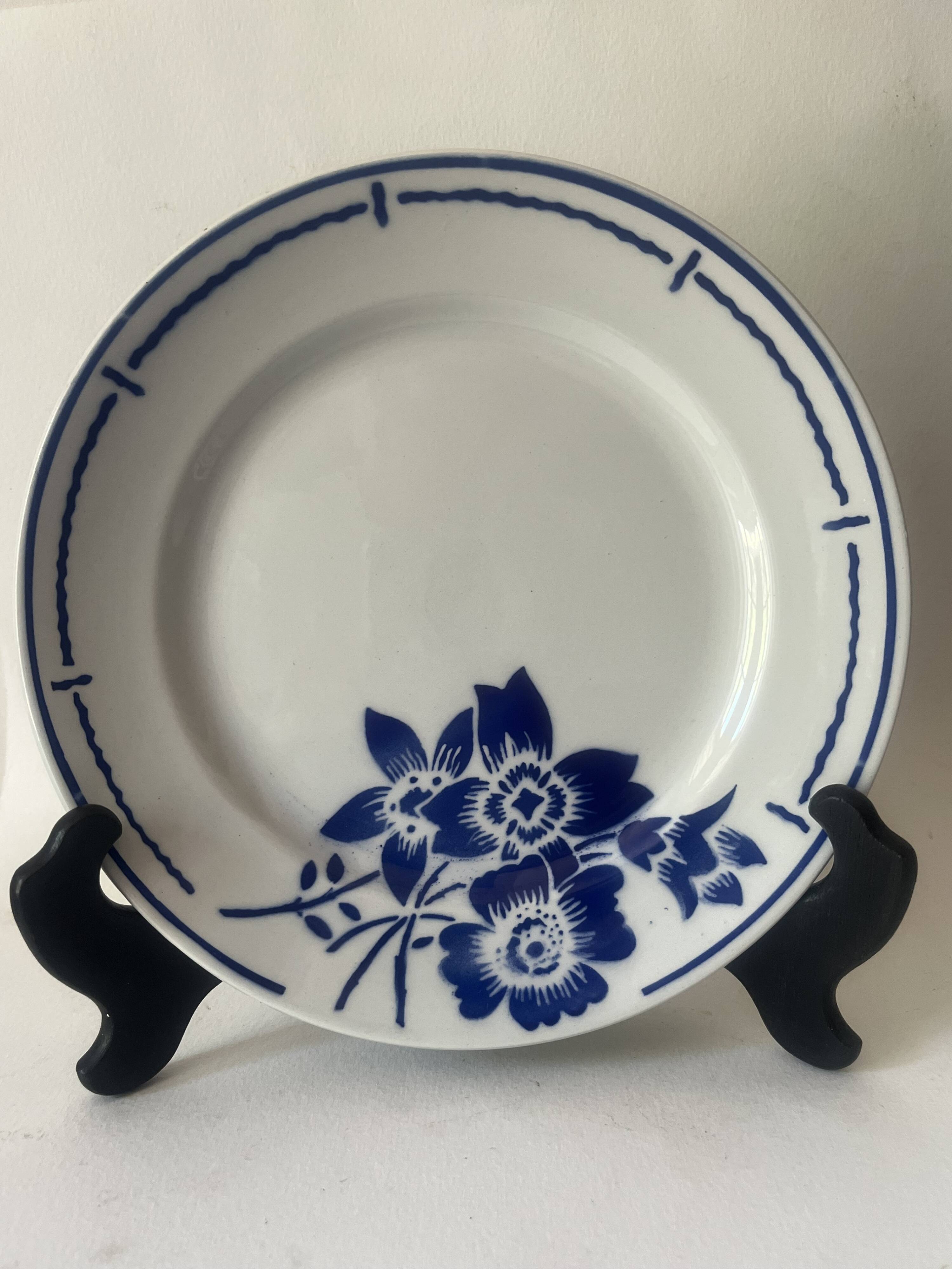 Opaque porcelain Badonviller - 8 dinner plates