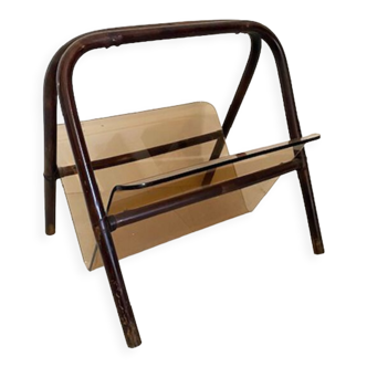 Plexiglas magazine rack