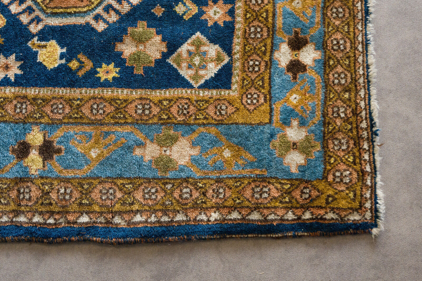 Oriental carpet 152 x 110 cm Blue background Handmade XXth
