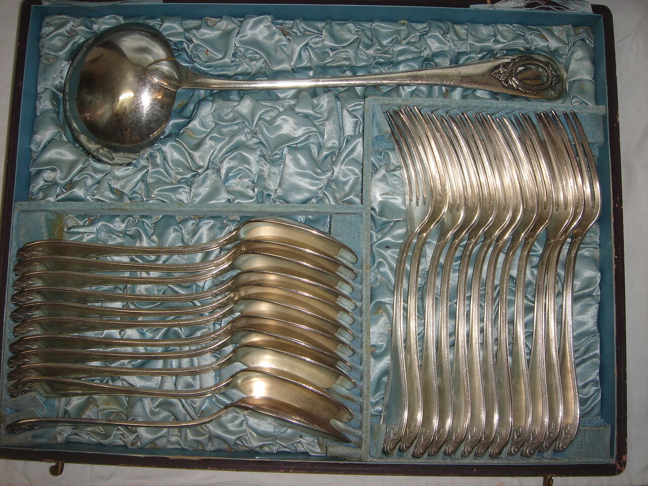 Housewife Christofle 24 silver coins