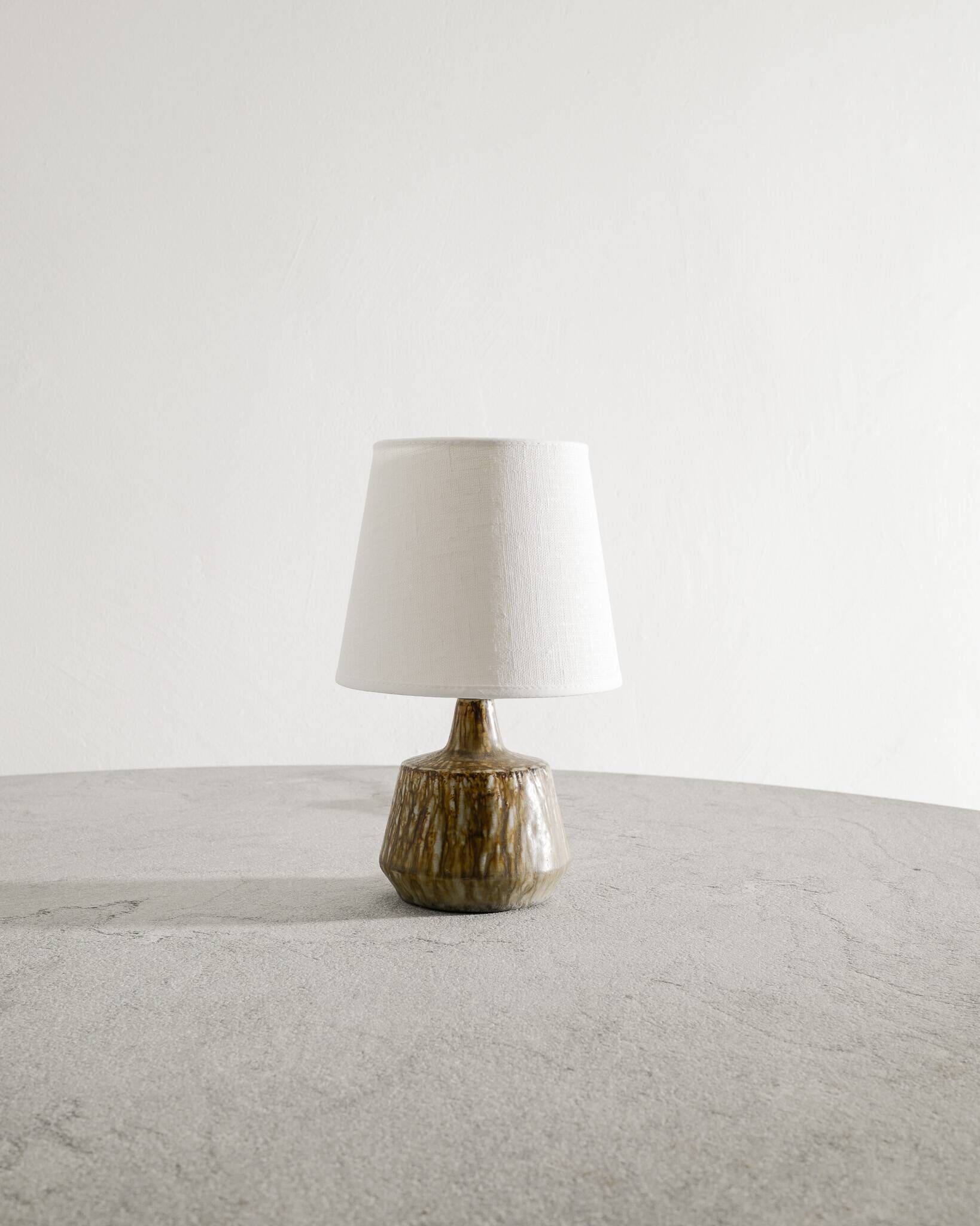 Swedish Mid Century Ceramic Rubus Table Desk Lamp by Gunnar Nylund, 1950s