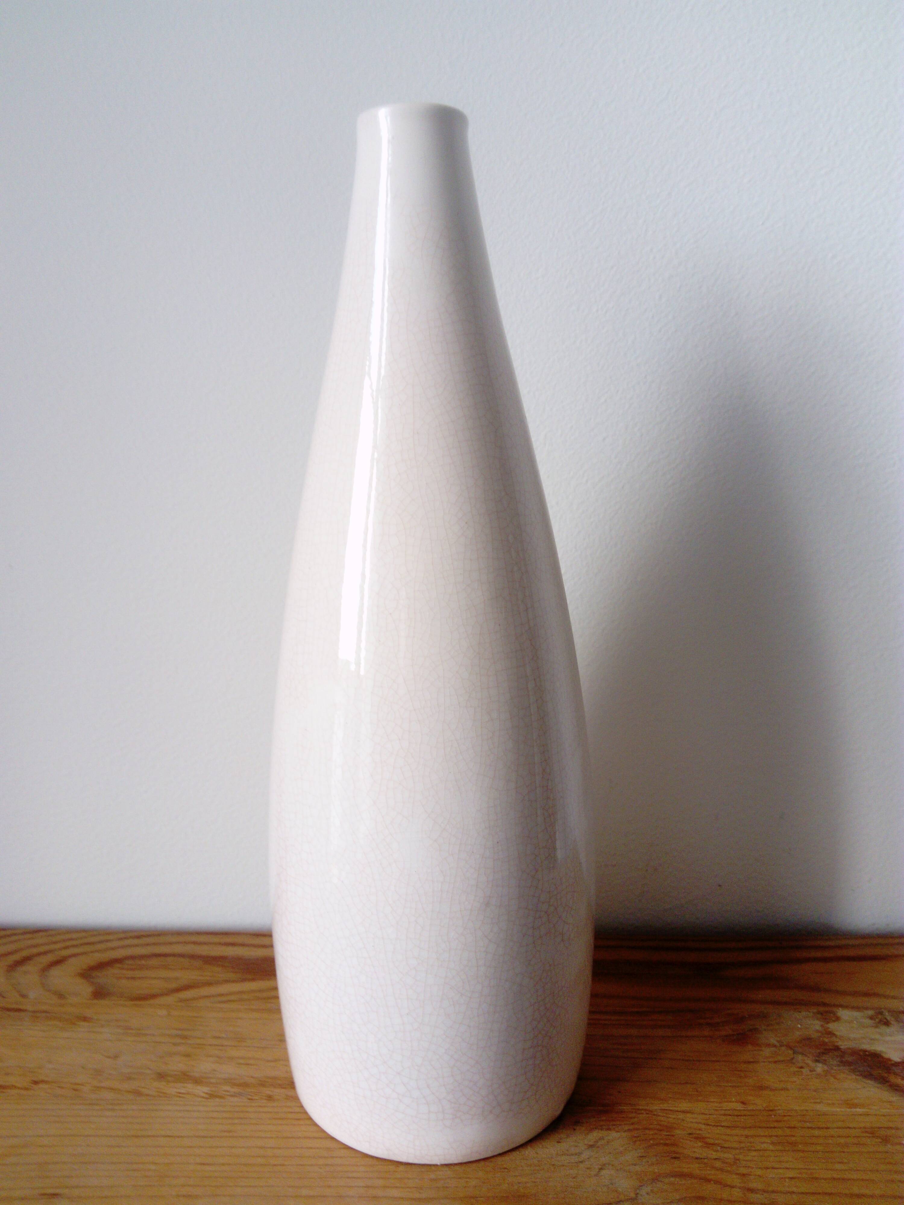 off-white/cream crackled glaze ceramic vase