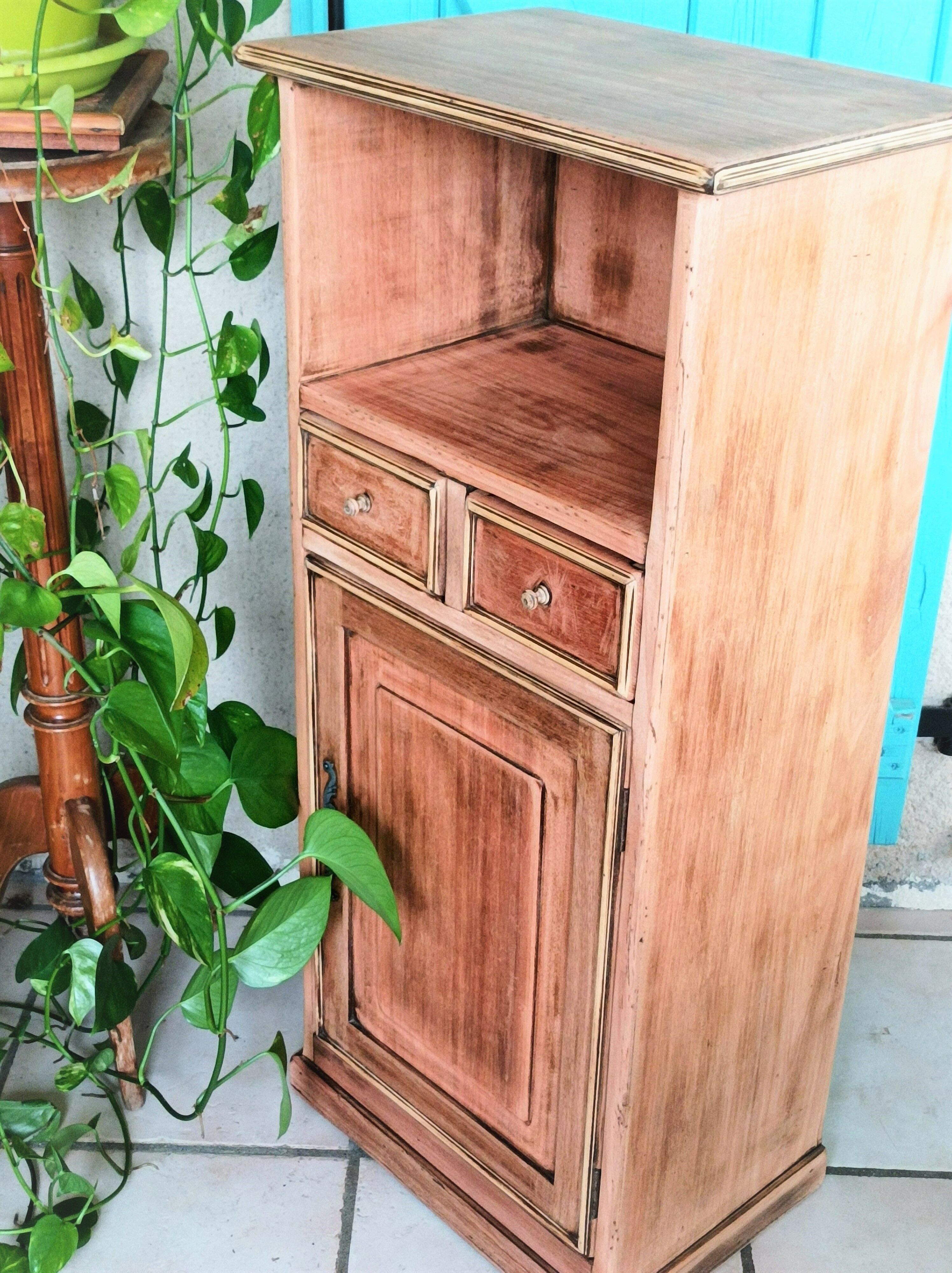 Storage cabinet