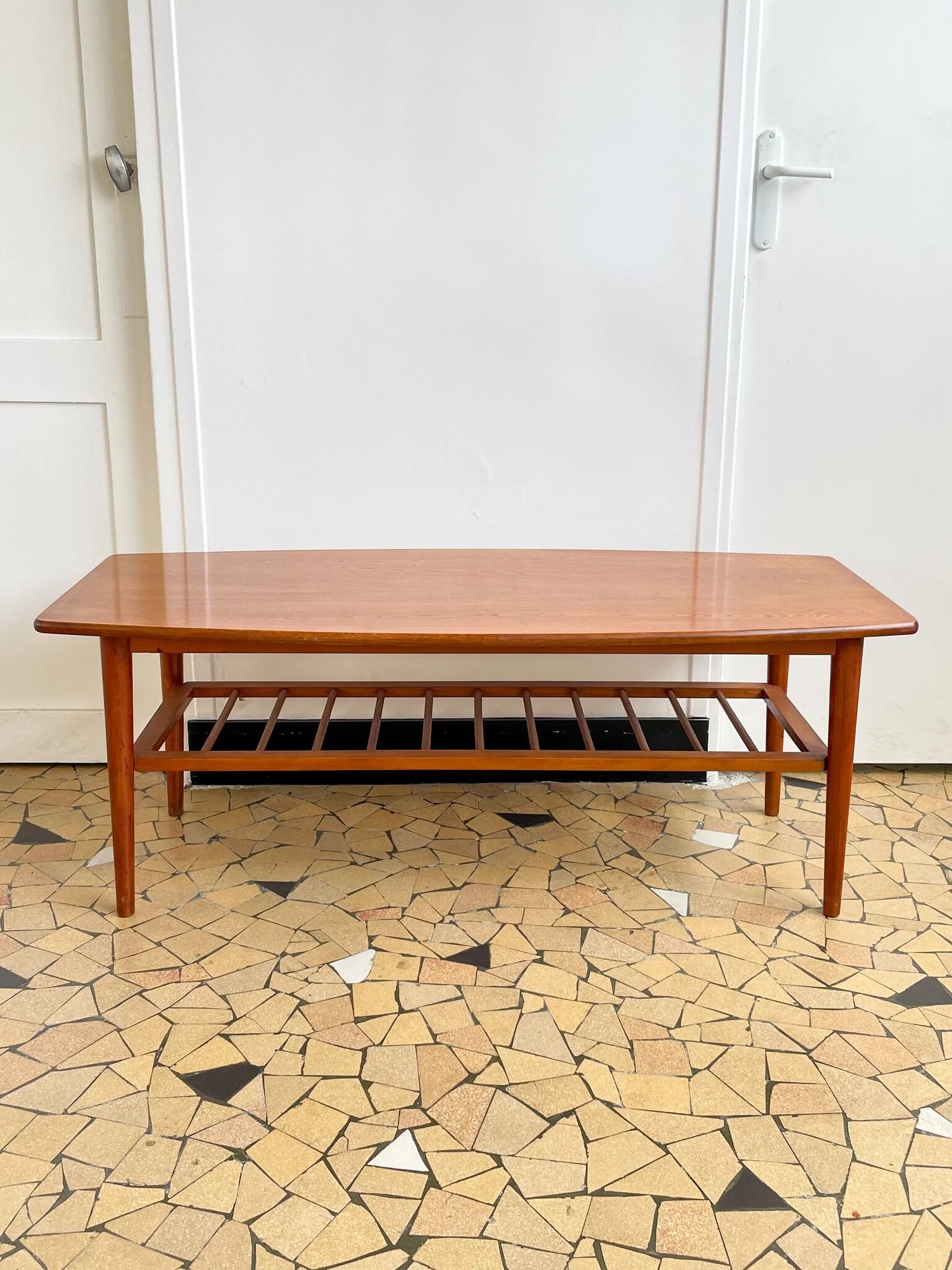 Coffee table feet spindles 120cm