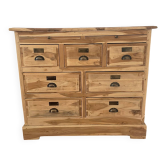 Chest of drawers in solid oak