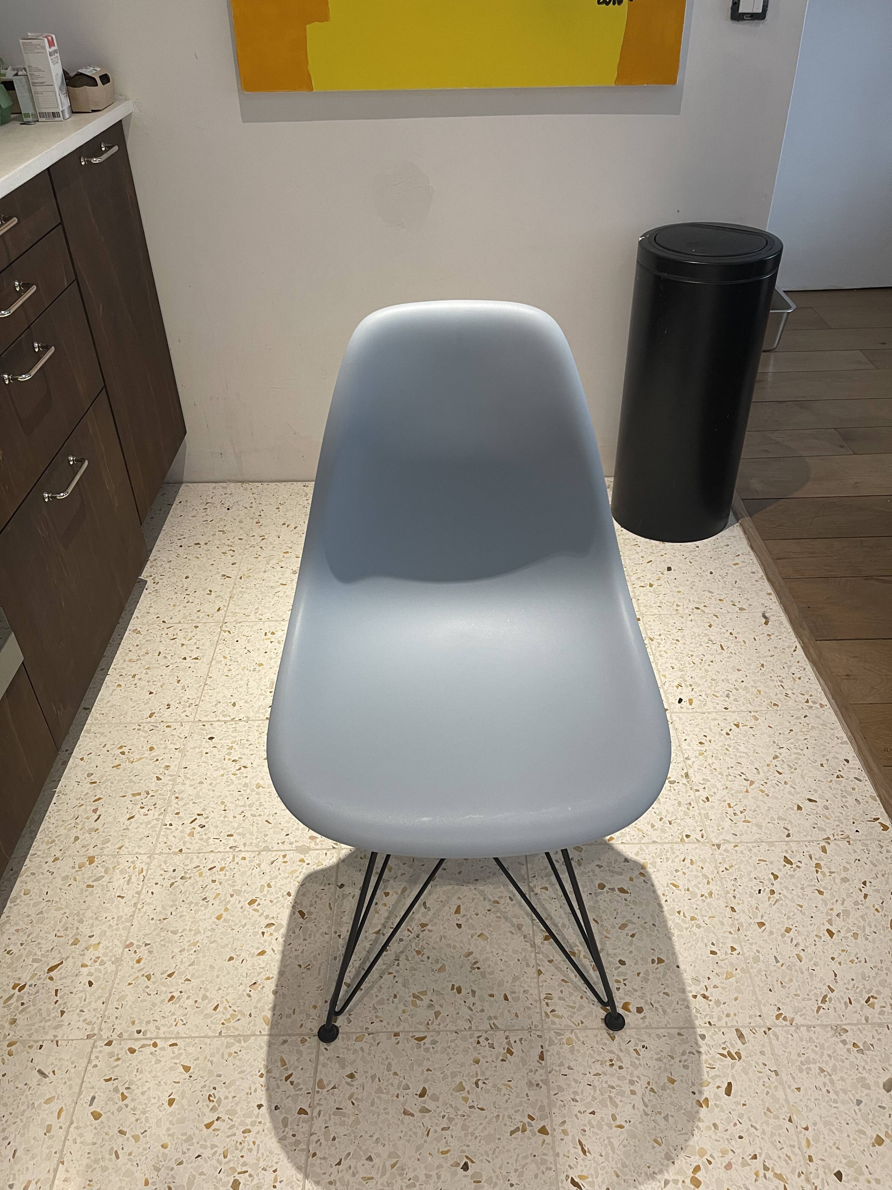 Set of 4 chairs - Eames Plastic Side Chair
