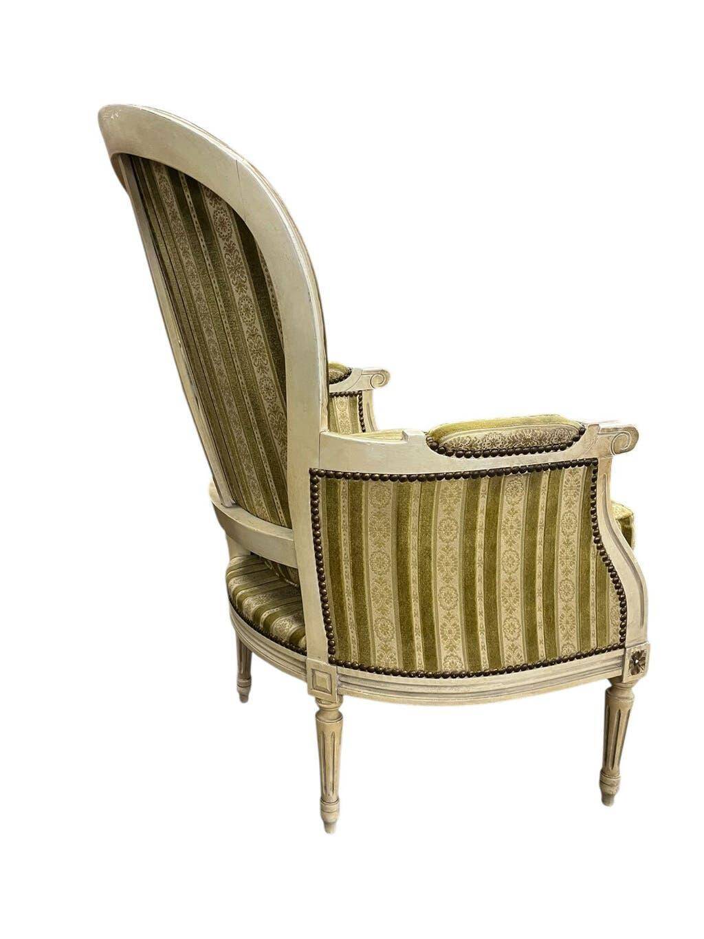 Set of 2 vintage striped baroque armchairs / individual chairs