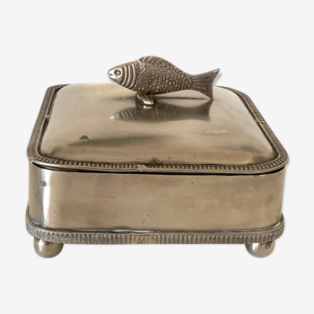 Metal fish box