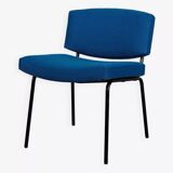 Conseil armchair by Pierre Guariche for Meurop with Kvadrat fabric