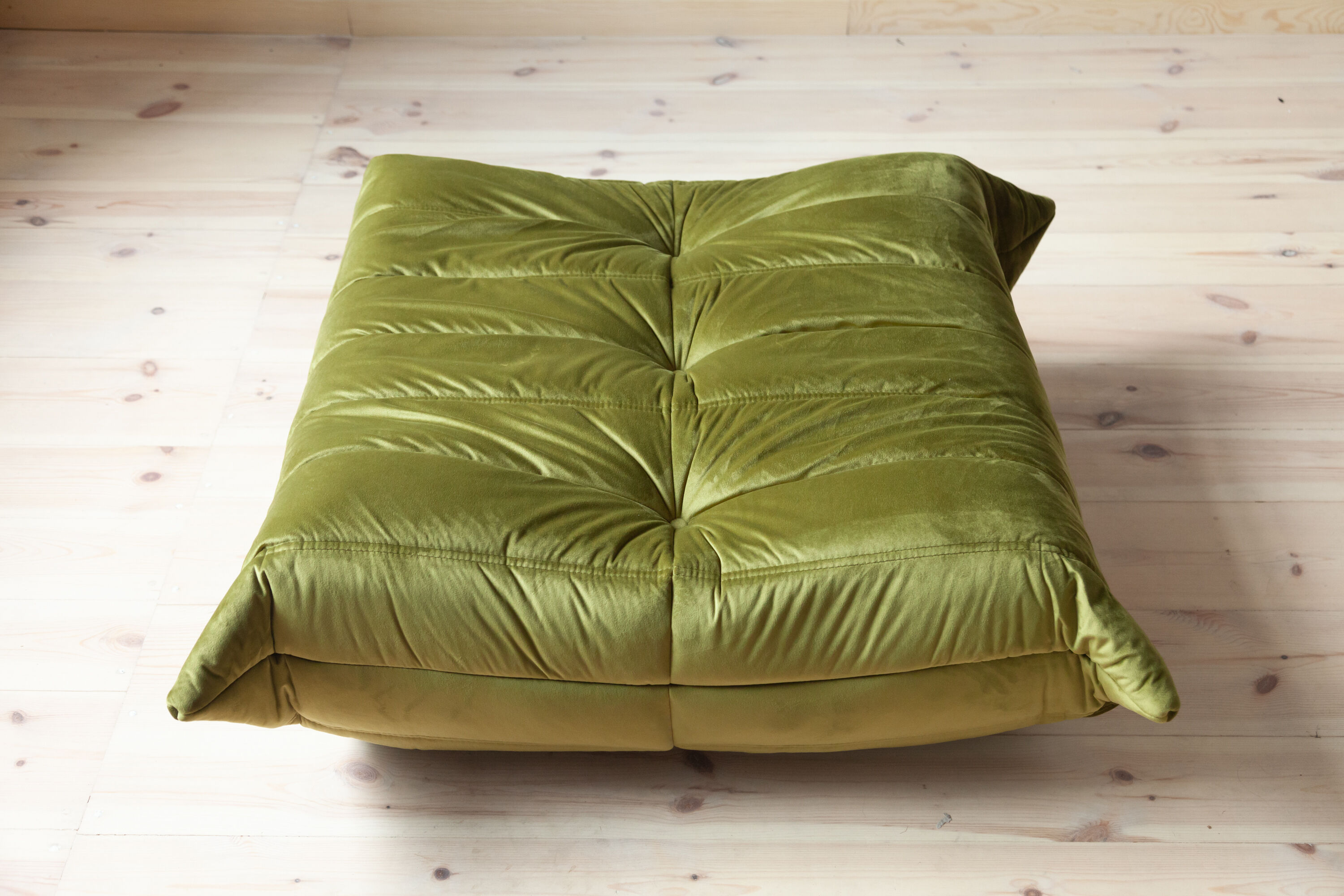 Togo sofa set model designed by Michel Ducaroy 1973