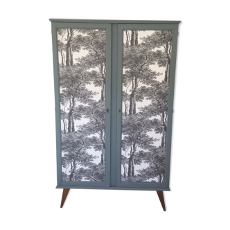 Armoire parisienne