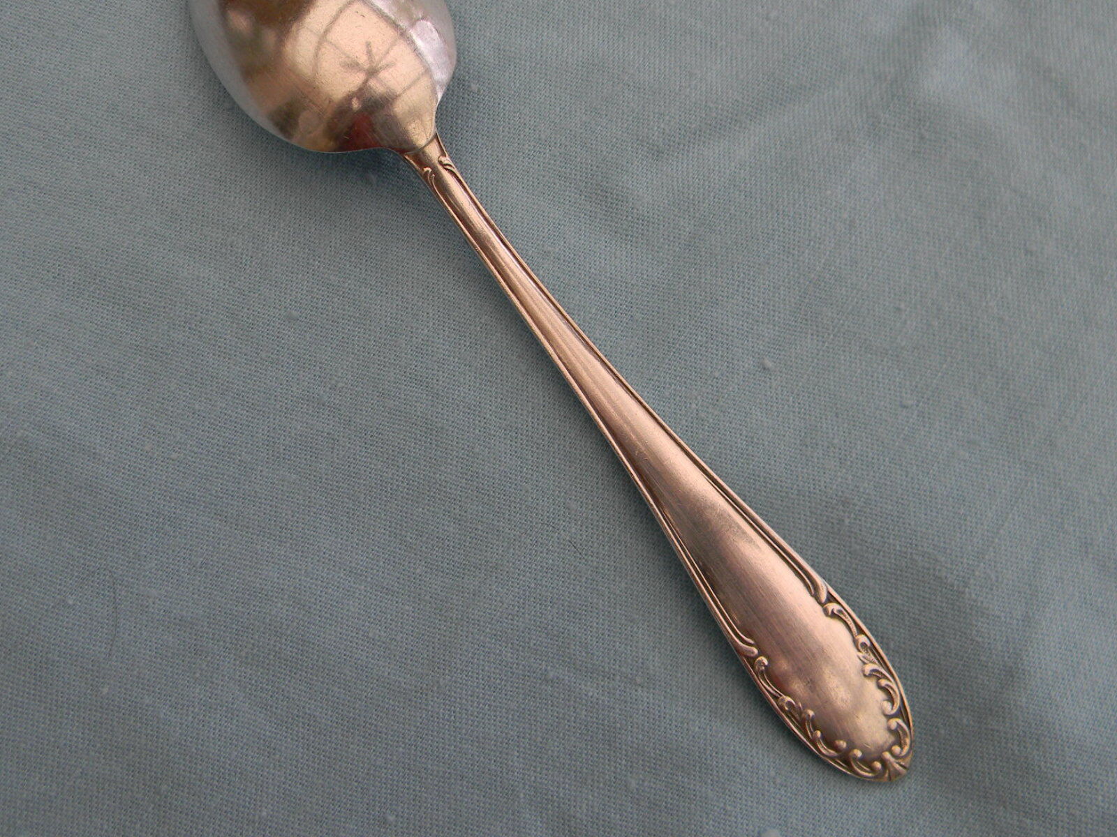 Set of 6 teaspoons in silver metal