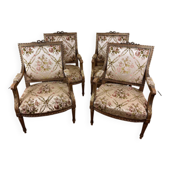 Suite De 4 Larges Fauteuils De Style Louis XVI En Bois Doré, milieu du 19e siècle