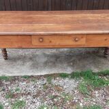 Farm table