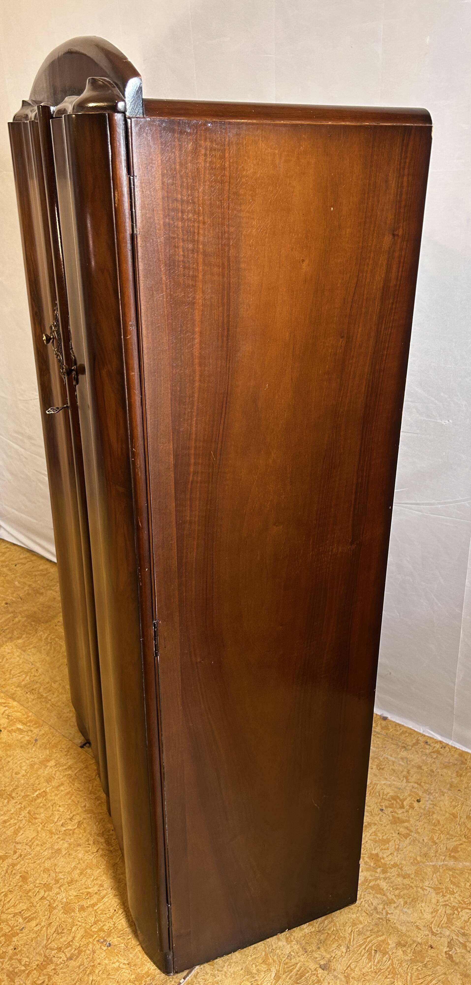 Art Deco Burr Walnut Vintage Brocante Gents Wardrobe (1930–1940)