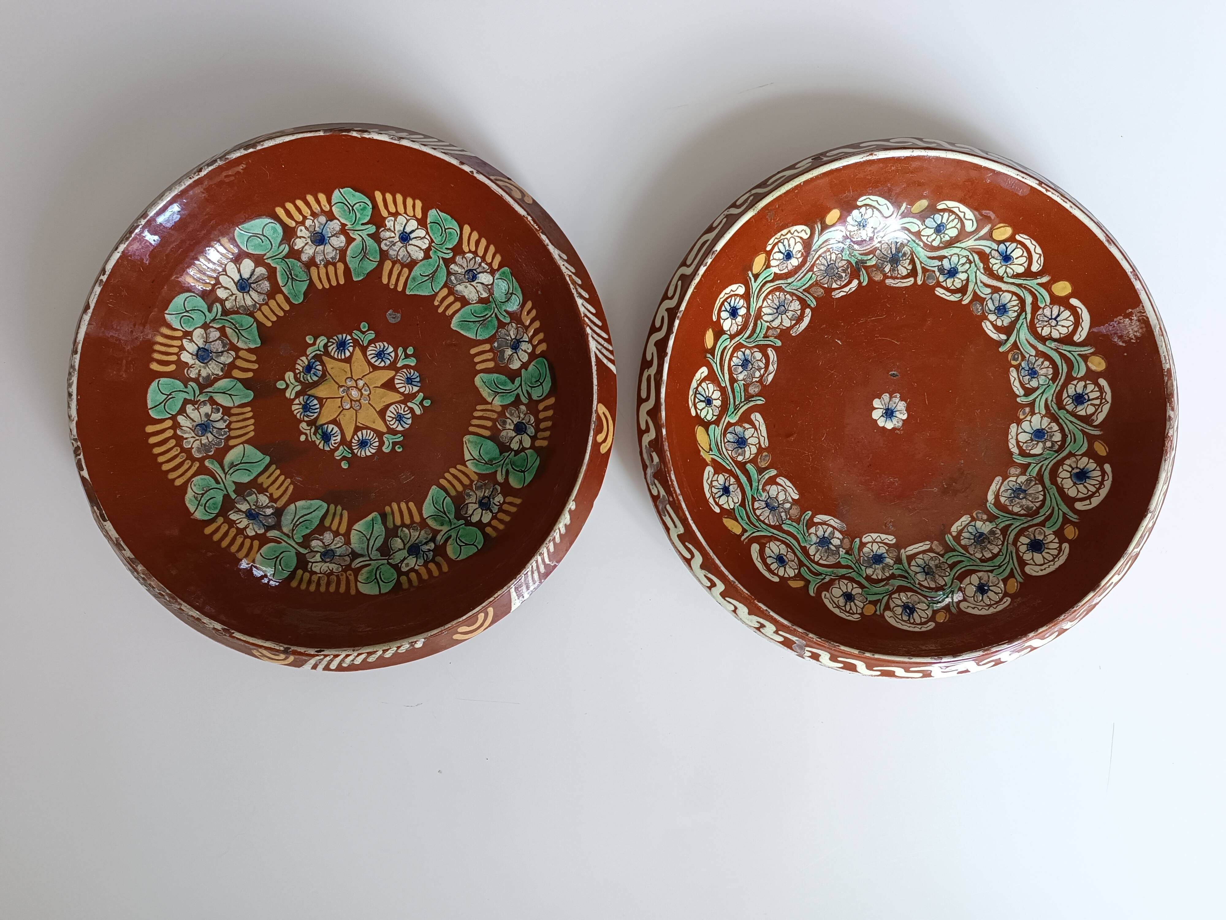 Swiss Ceramics Pair of rösti dishes, hollow dishes with collar, late 19th century