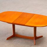Scandinavian table