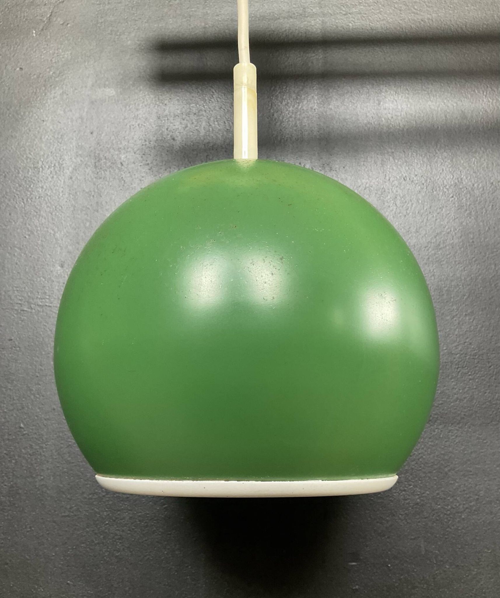 Suspension EyeBall vintage en métal vert