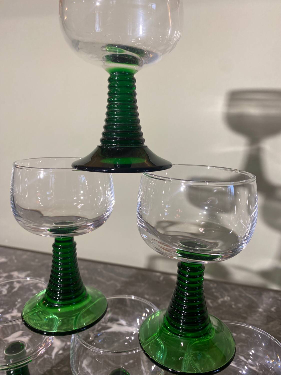 6 verres à pied vintage