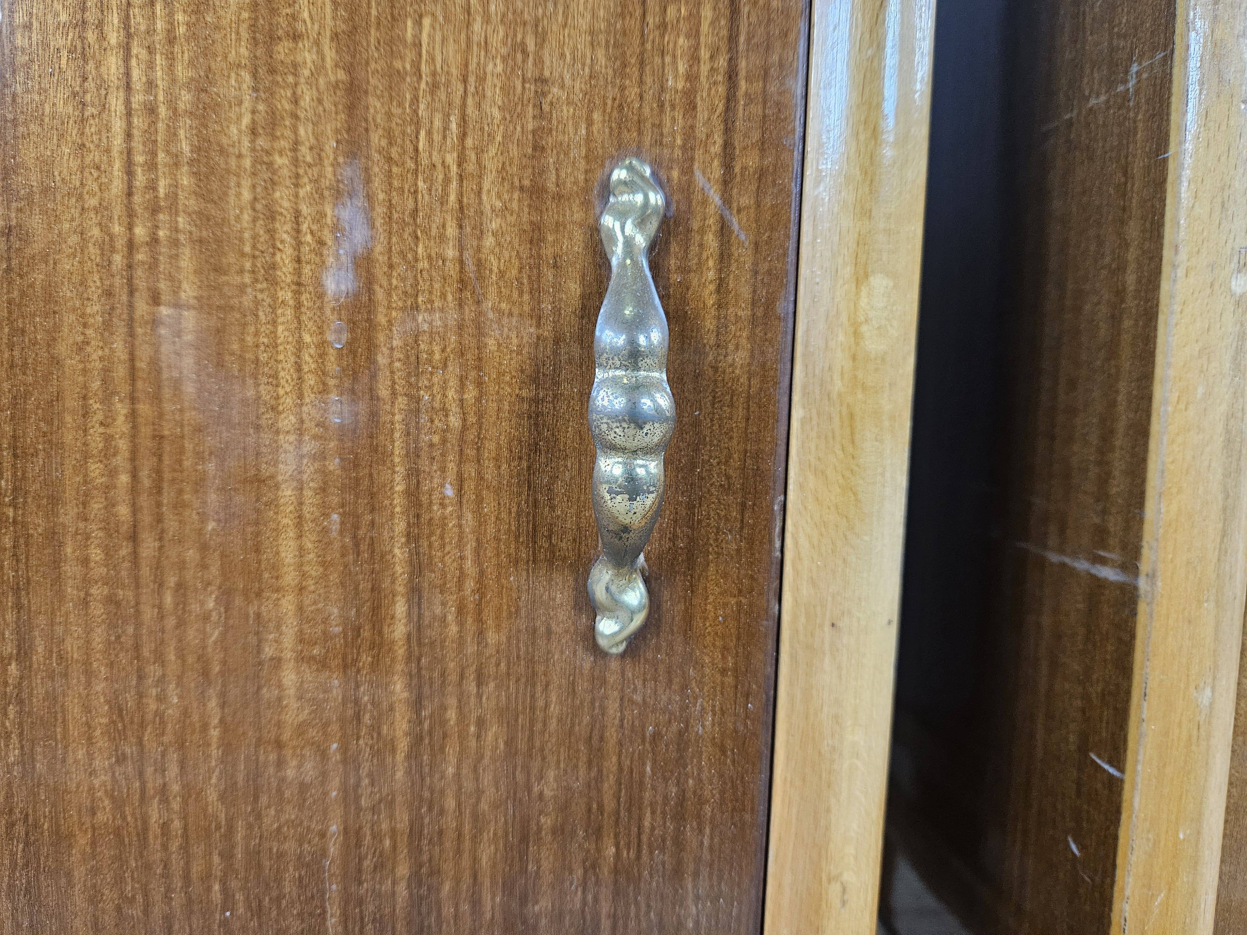 Paire de tables de nuit des années 50 avec plateau miroir