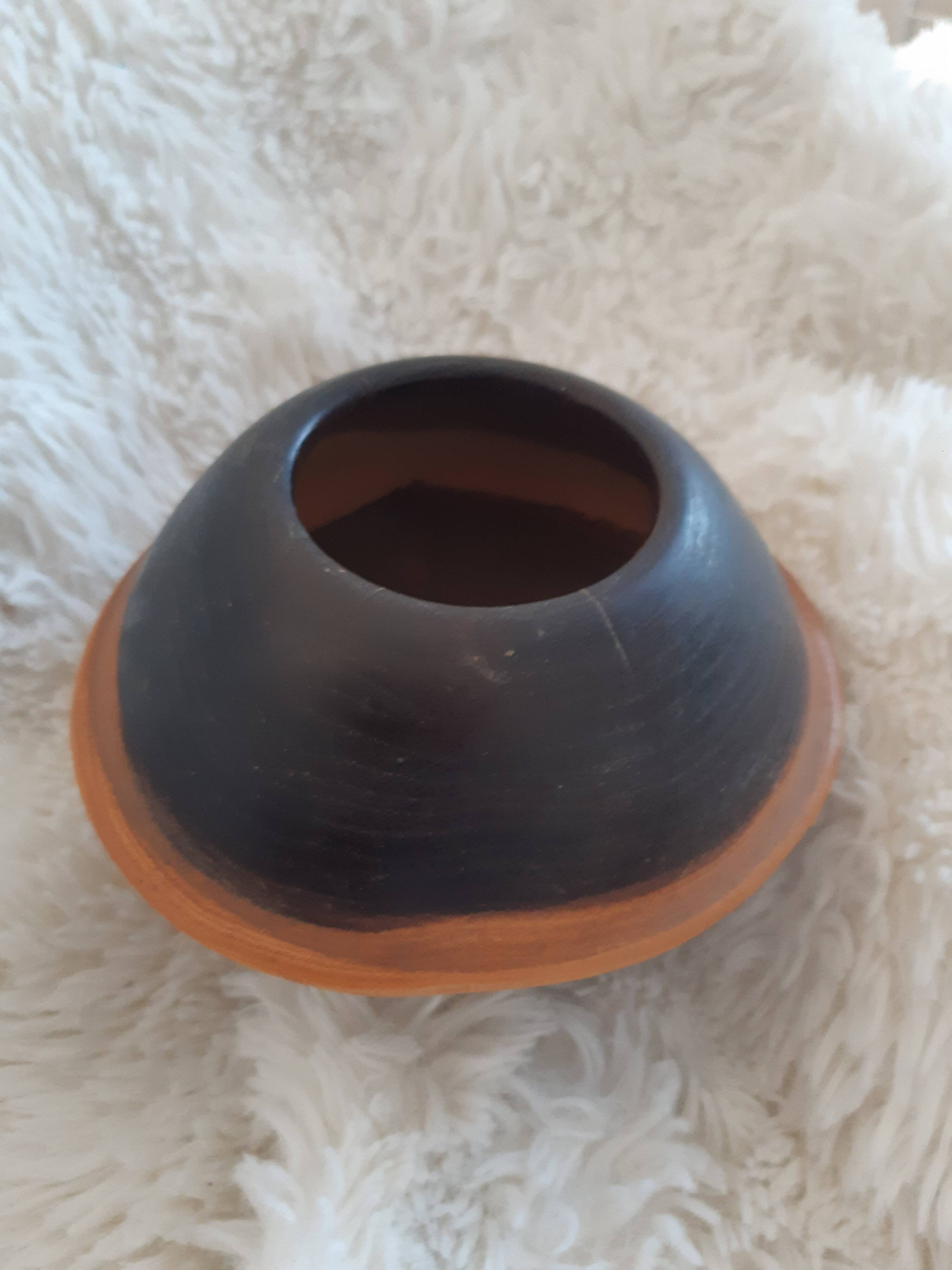 Pot ou vase ts-clés pour l'annonce : "Bois tourné contemporain", "Sculpture