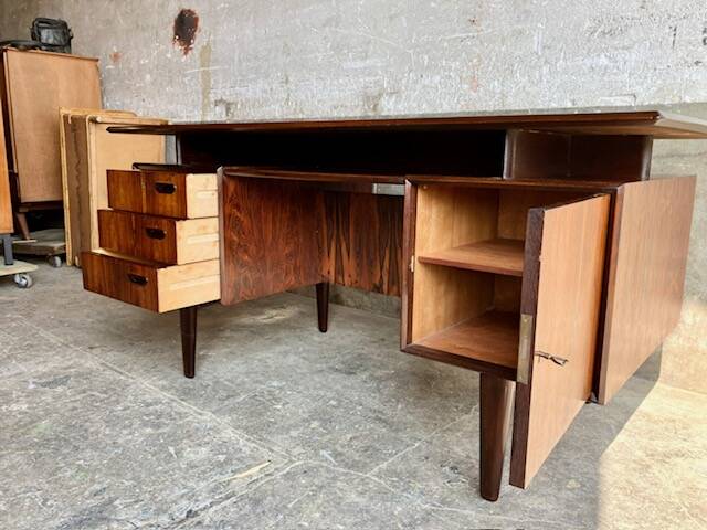 Scandinavian desk