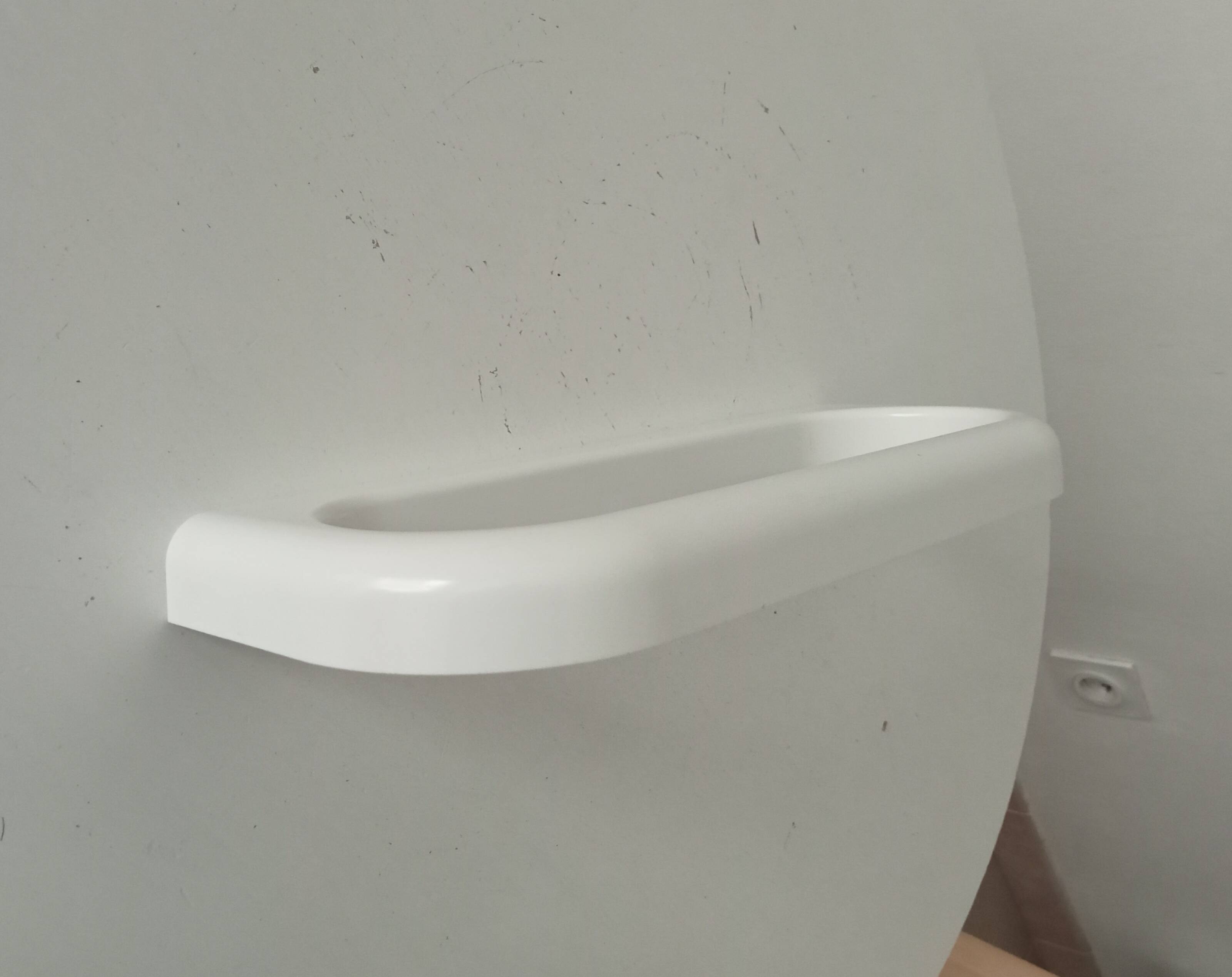 Porte serviette flottant vintage Space Age Metalplastica