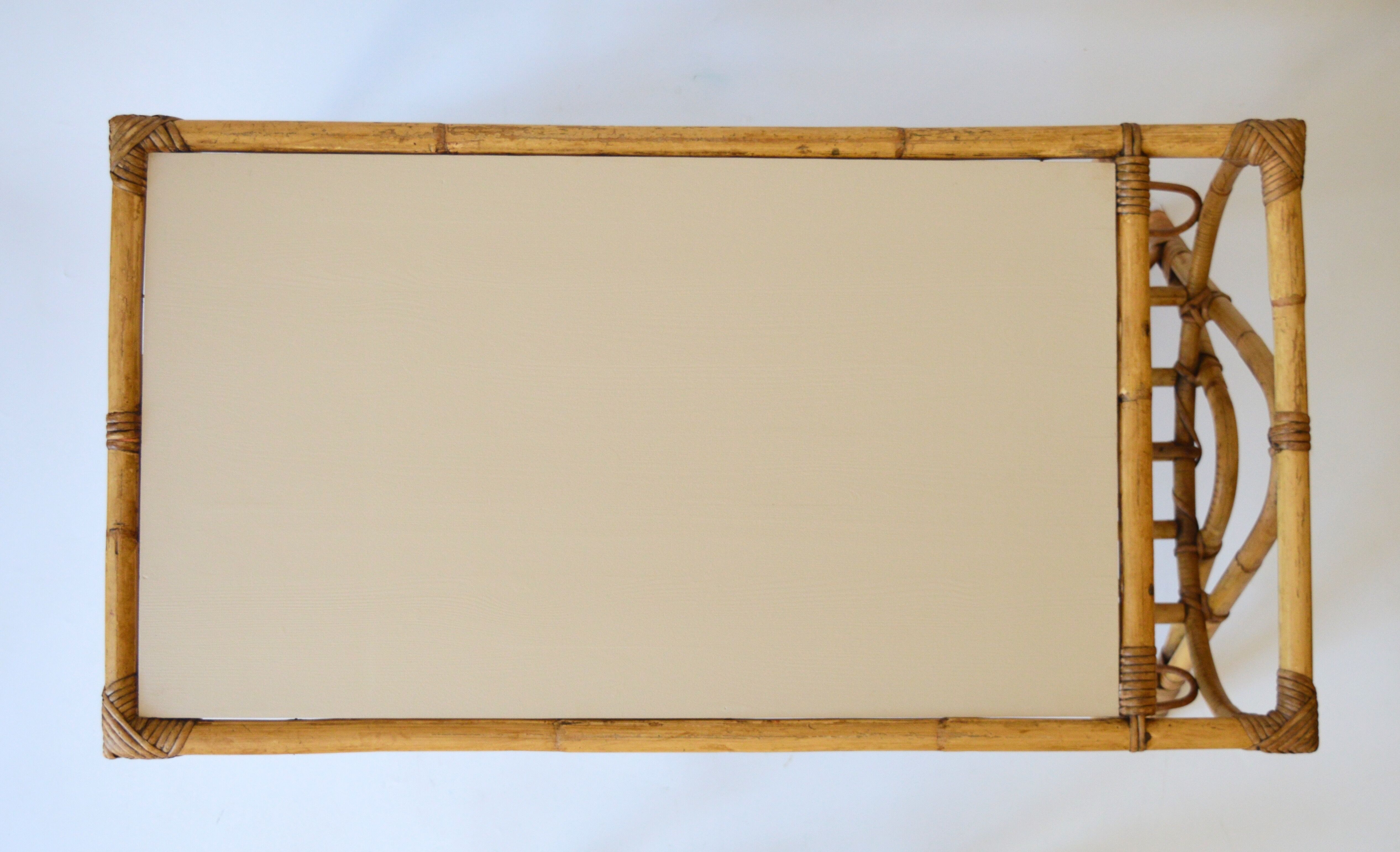 Rattan magazine holder