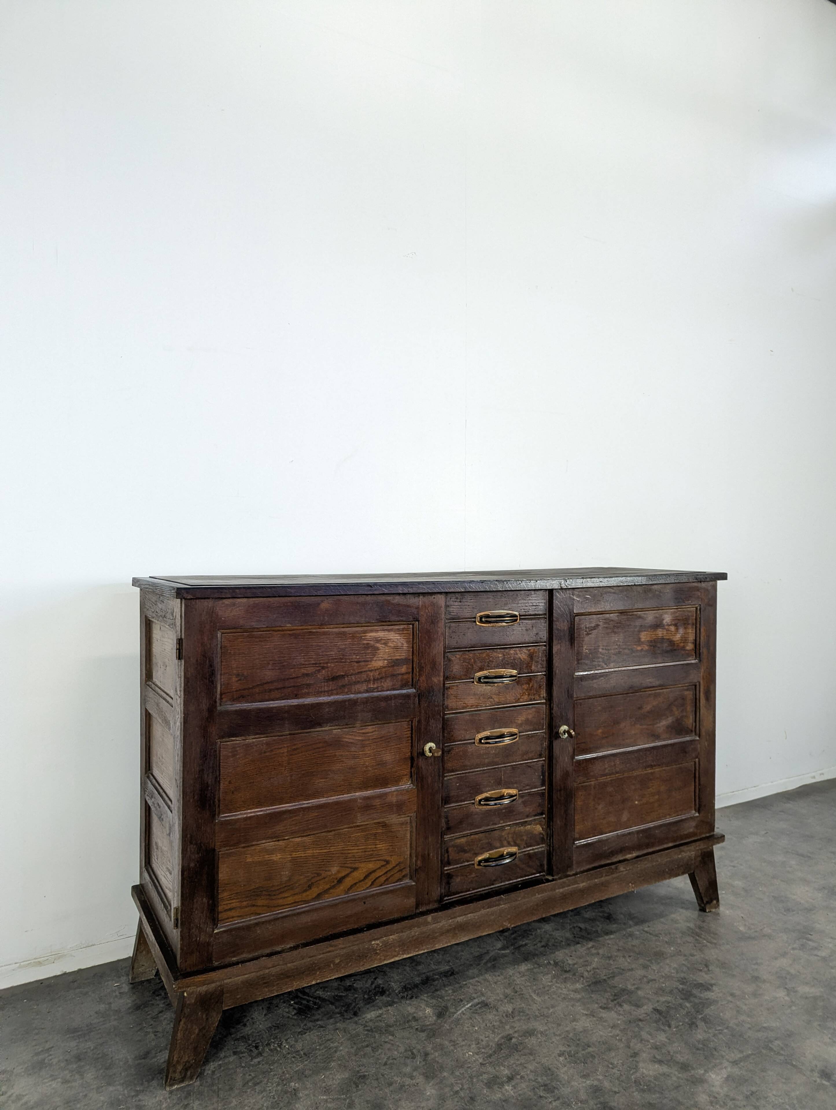 1950s buffet reconstruction by René Gabriel