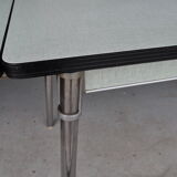 Table in water green formica