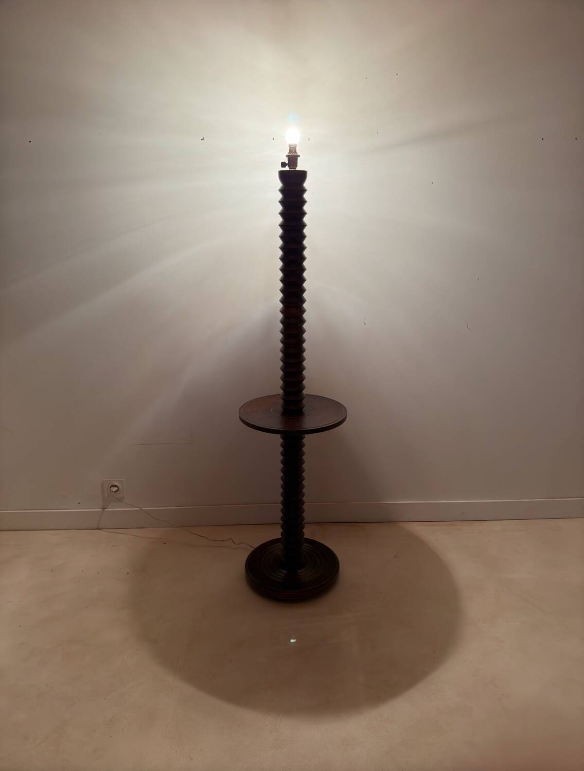 Lampadaire dans le goût de Charles Dudouyt