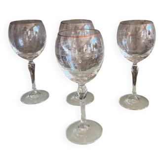 Verres à vin en cristal