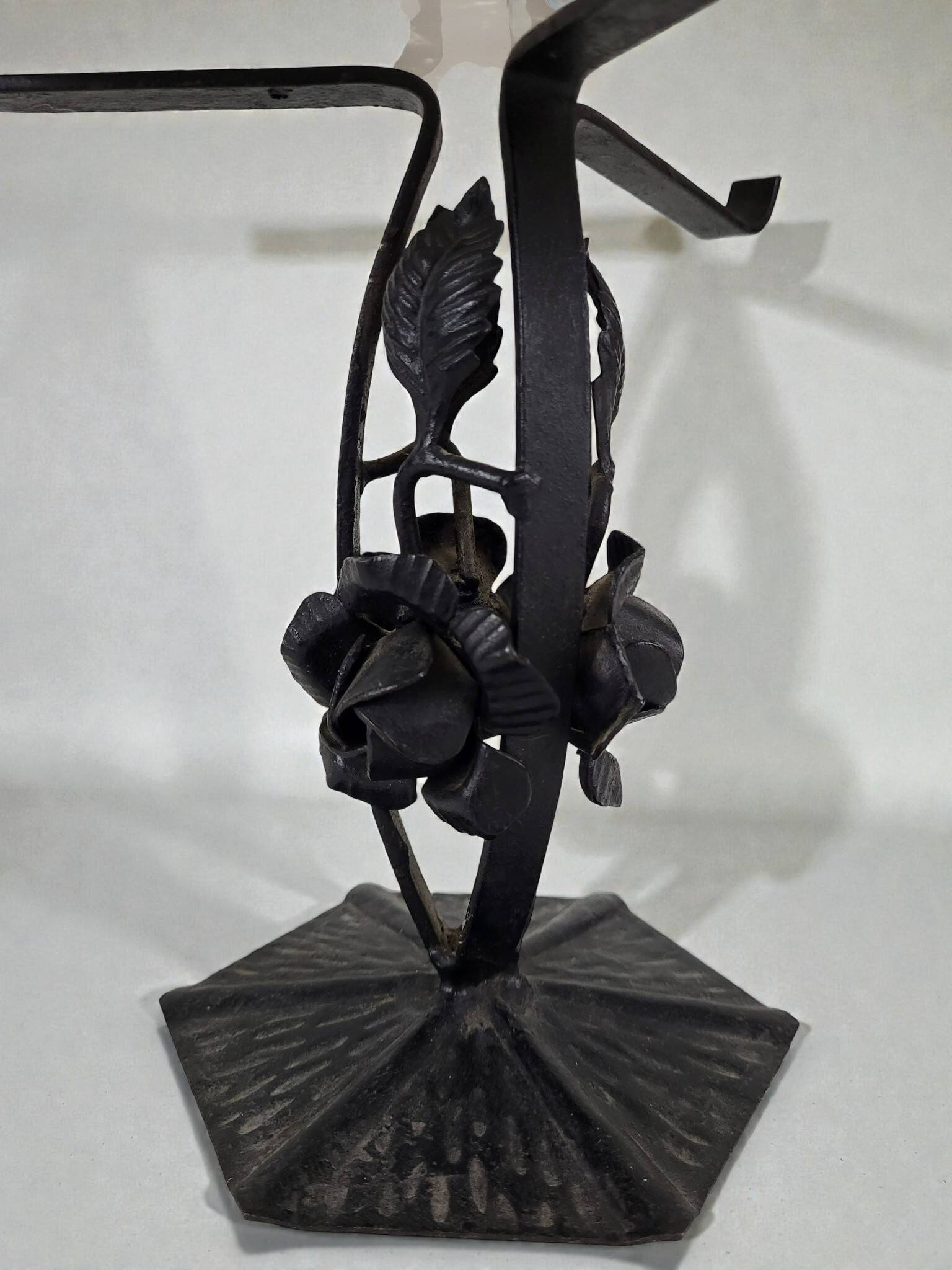 Art Deco centerpiece