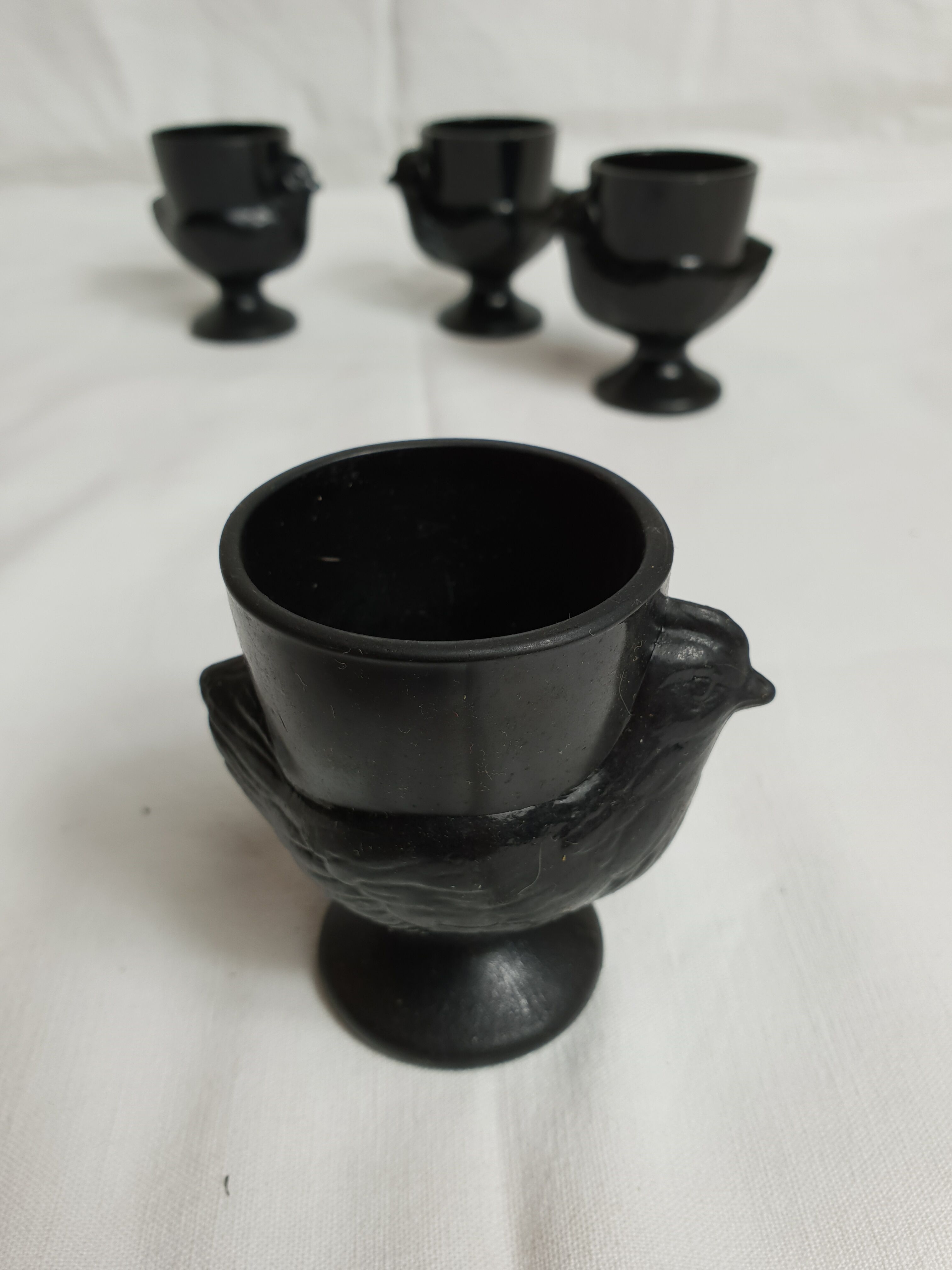 Set de 4 coquetiers poules noirs