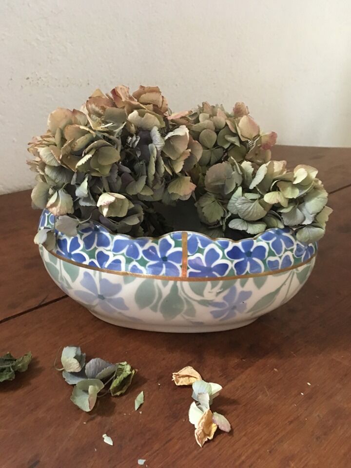 Gardener in Lunéville faience.