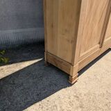 Grande armoire en bois naturel