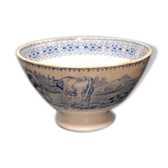 Old bowl in earthenware