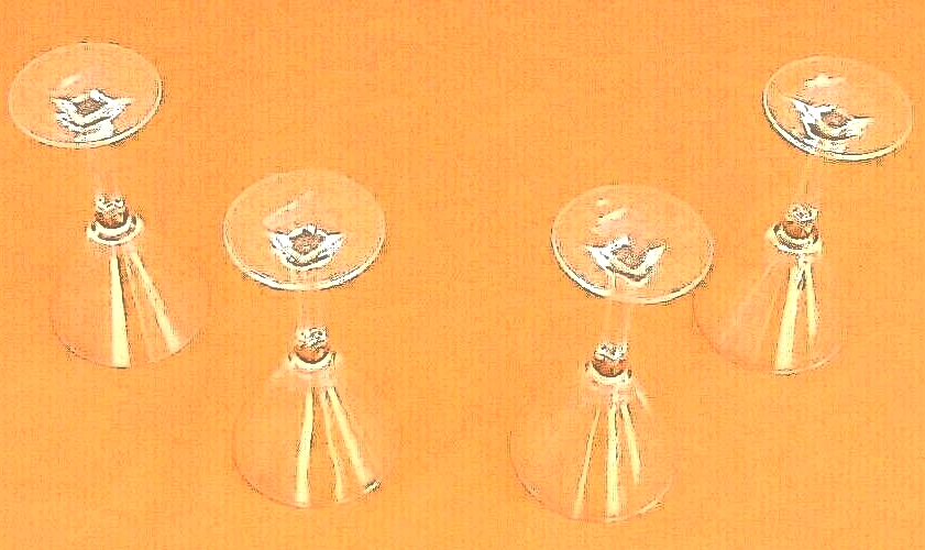 Lot de 4 verres à cocktail années 1970