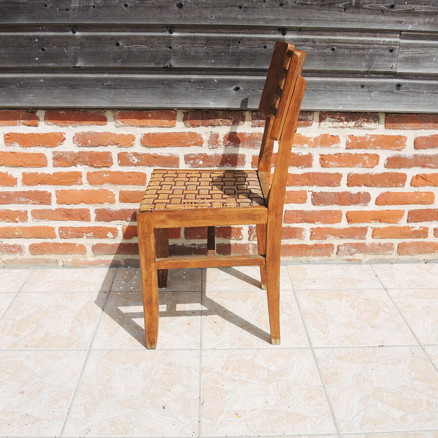 Ancienne chaise en bois de style Pierre Cruège