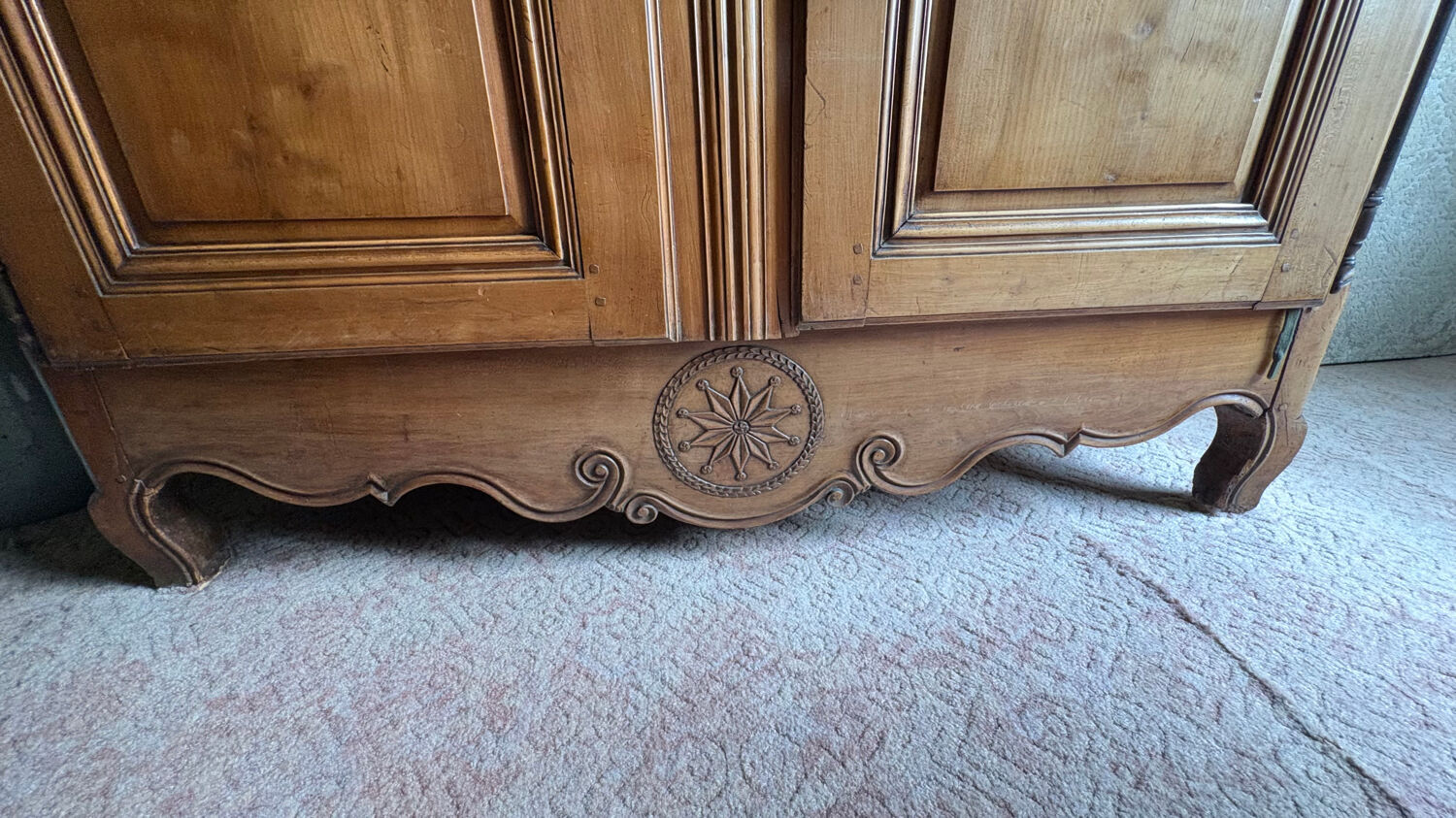 Armoire Louis XV