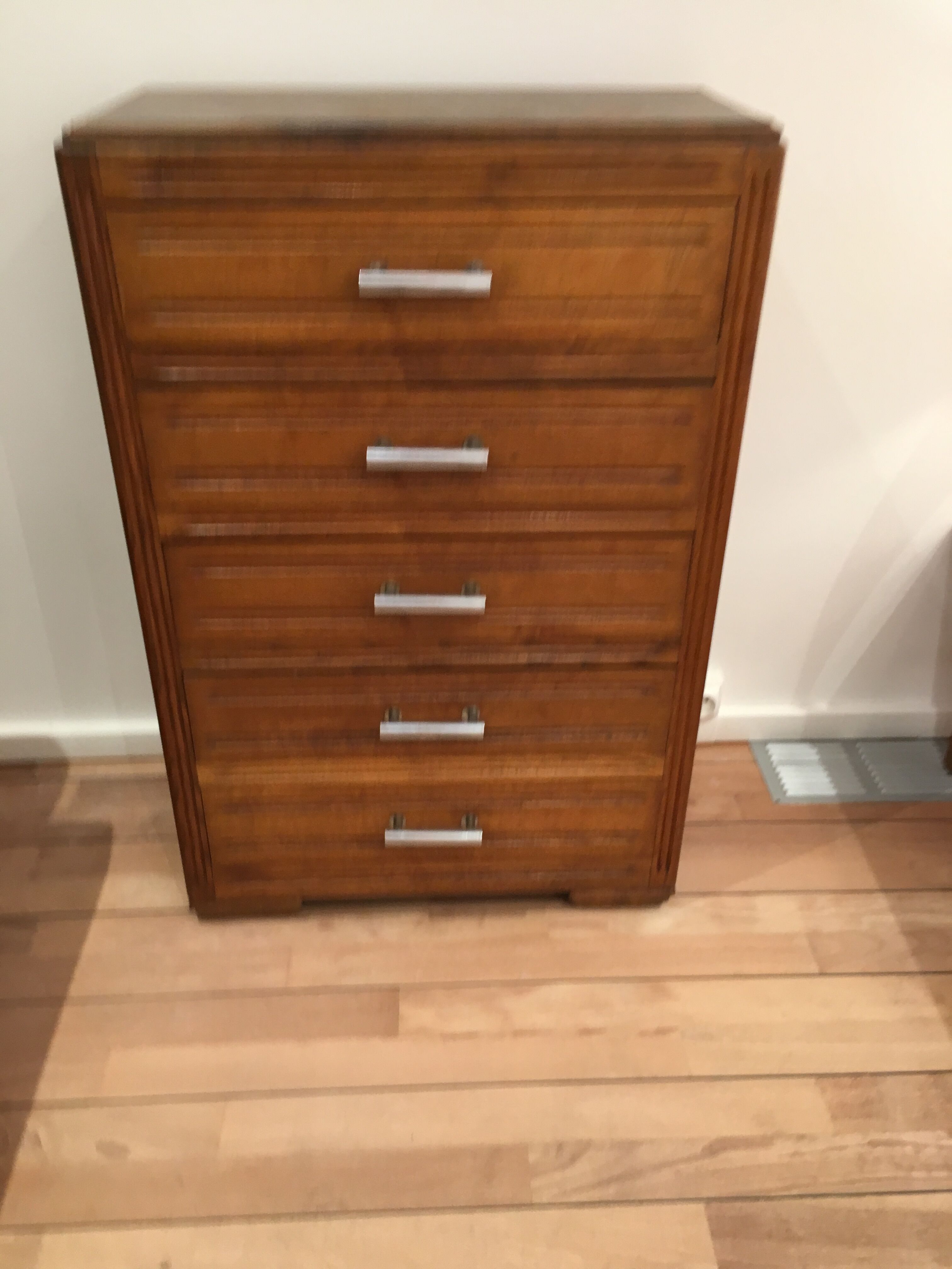 Small extra chest of drawers