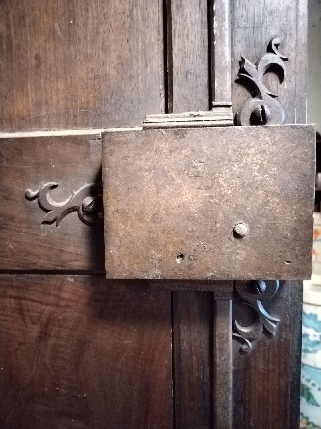 Regence Castle Cabinet