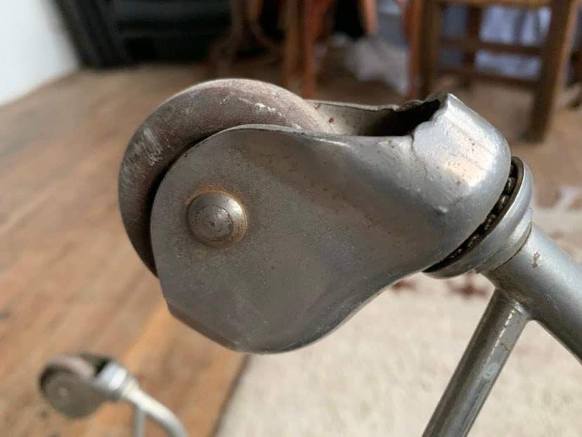 Swivel chair Arne Jacobsen 3117 Publisher Fritz Hansen Denmark year 1960