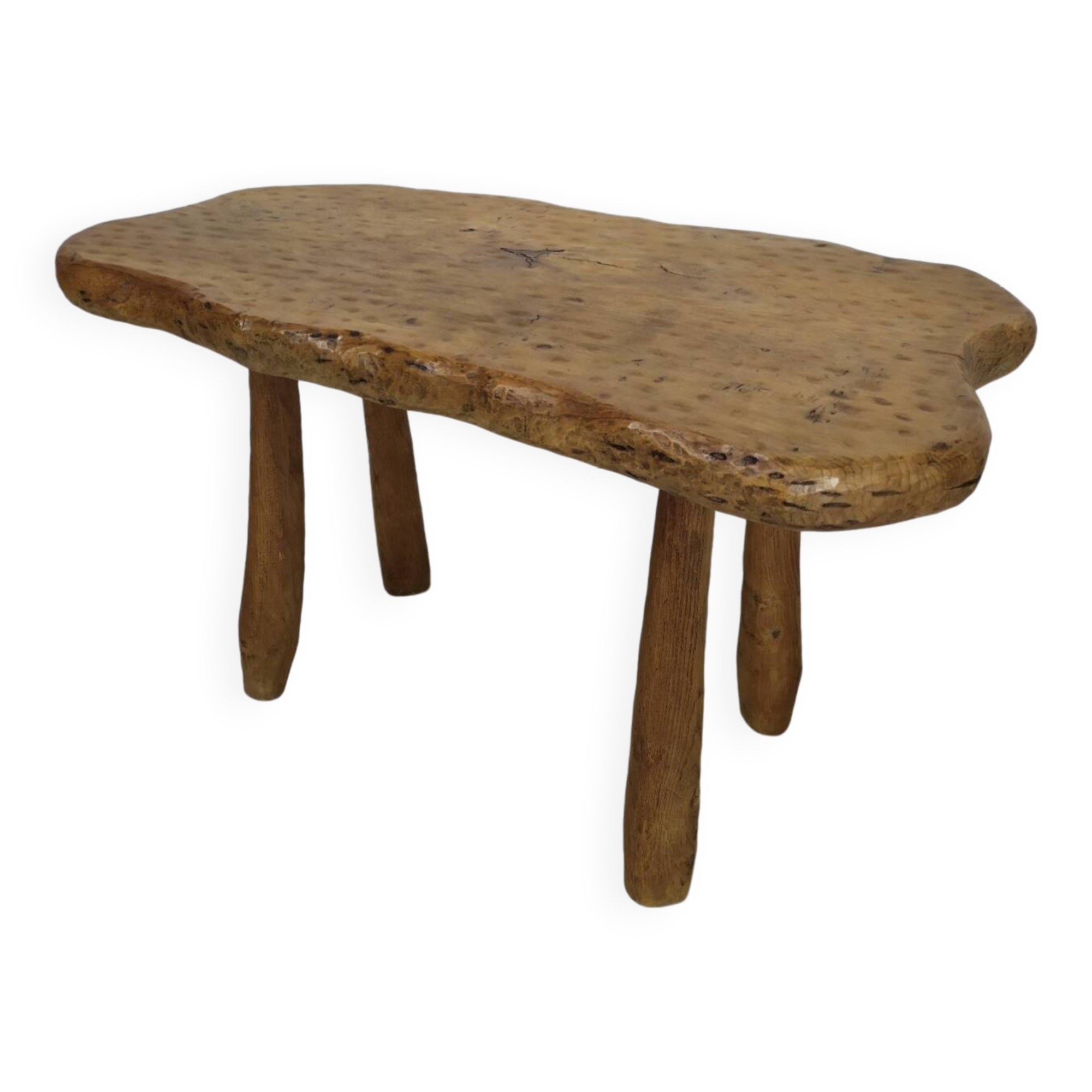 Table basse bois brutaliste