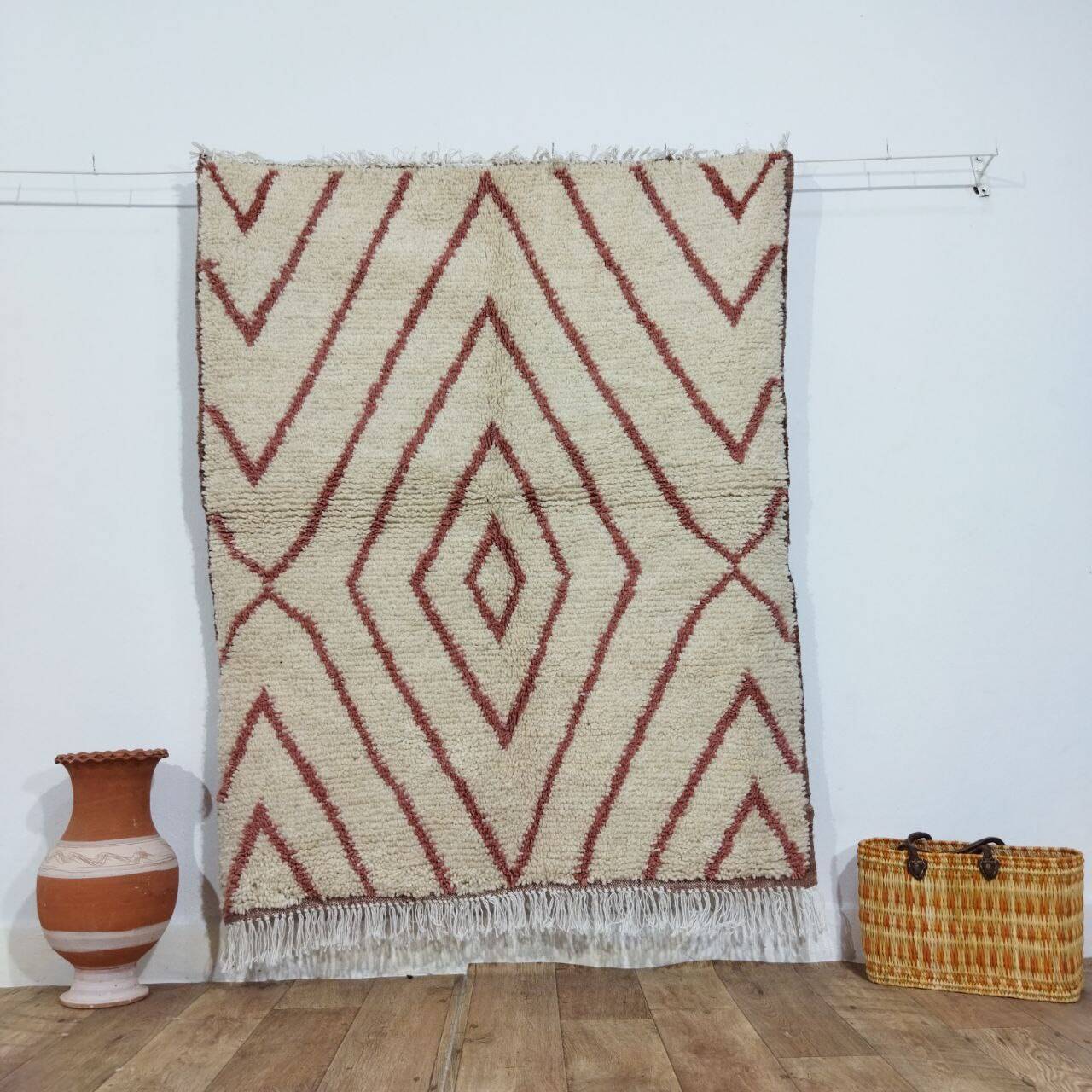 Handmade moroccan berber rug 157 x 130 cm