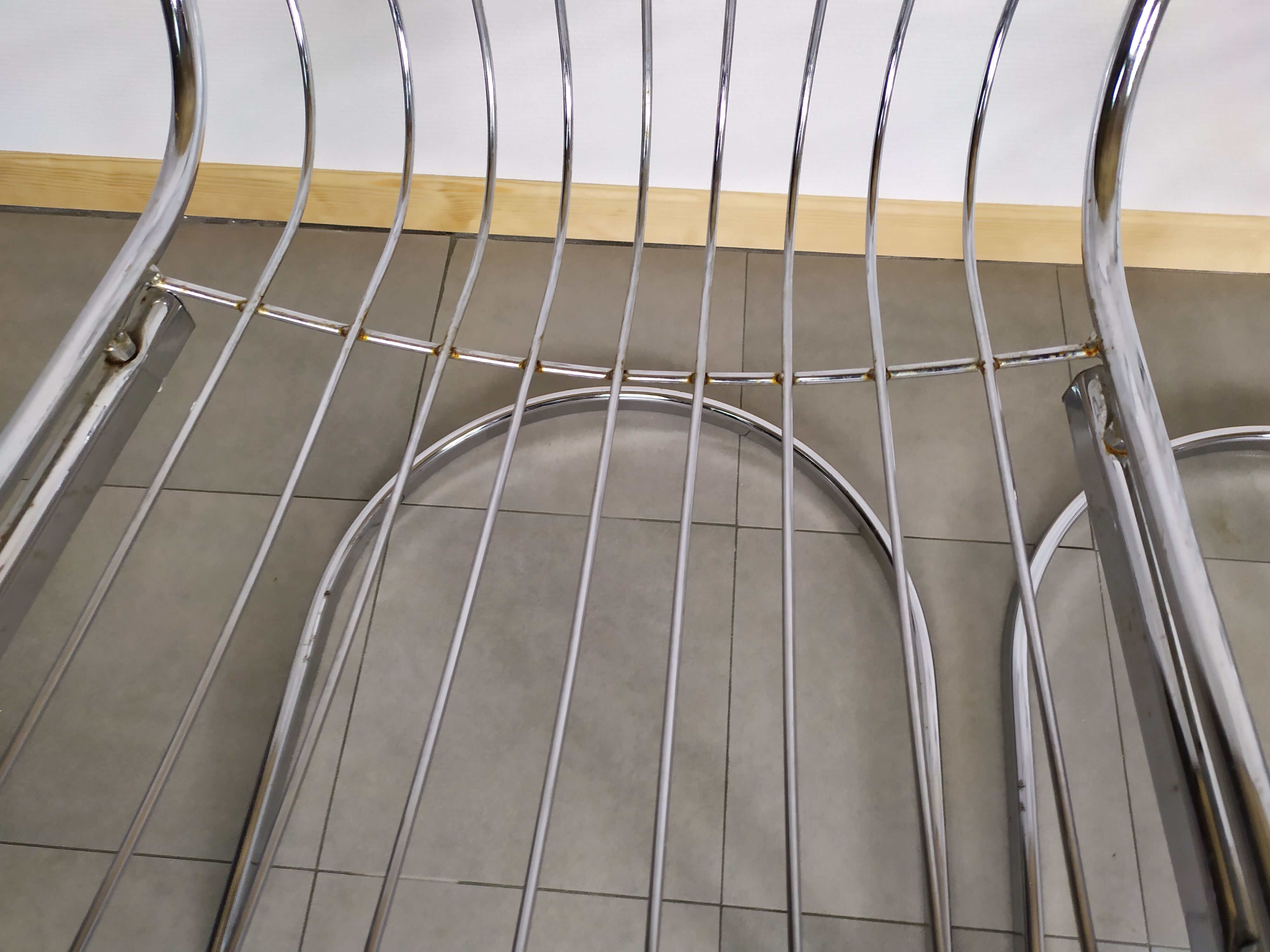 Lot de 4 chaise design en métal chromé années 70