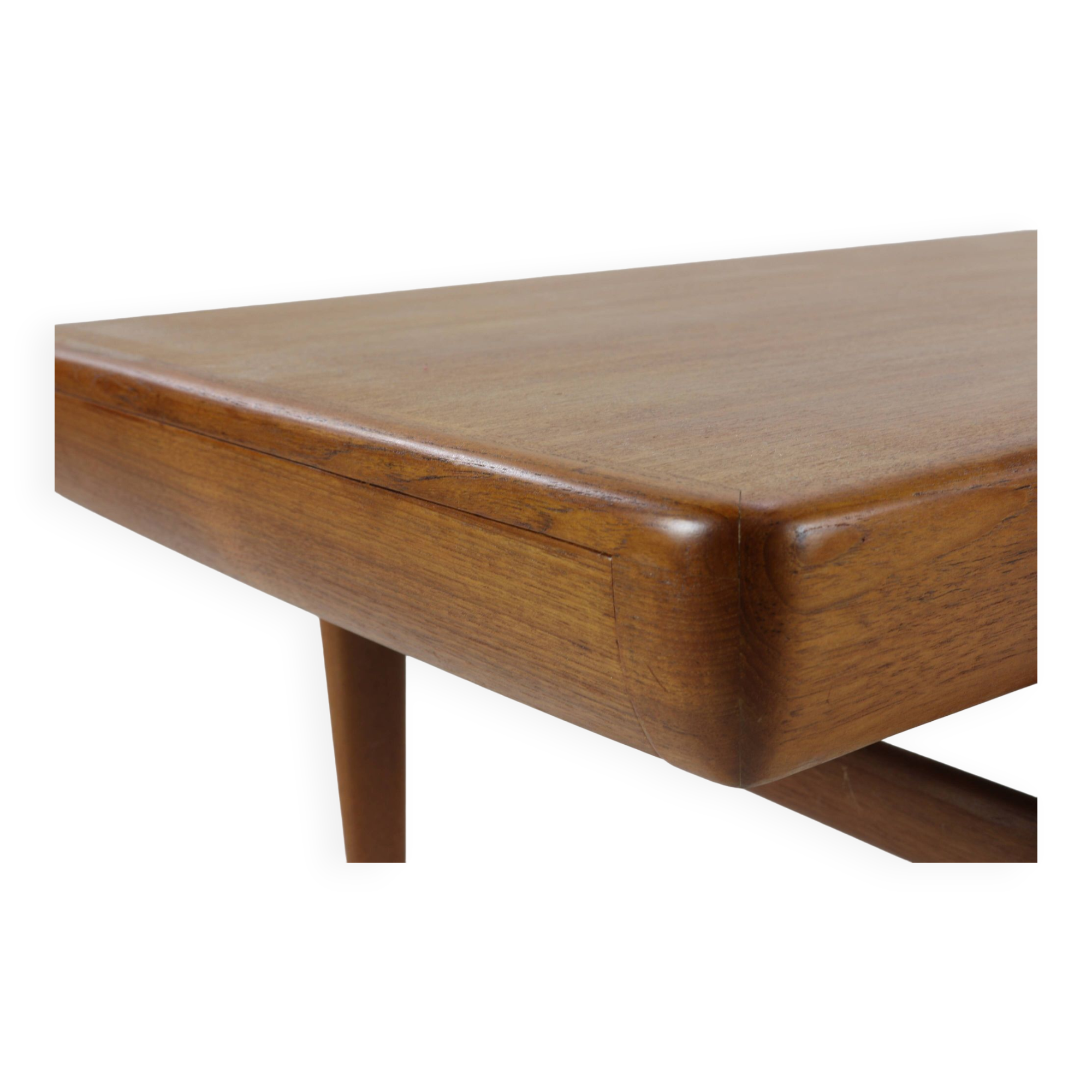 Danish design coffee table by Johannes Andersen for Silkeborg