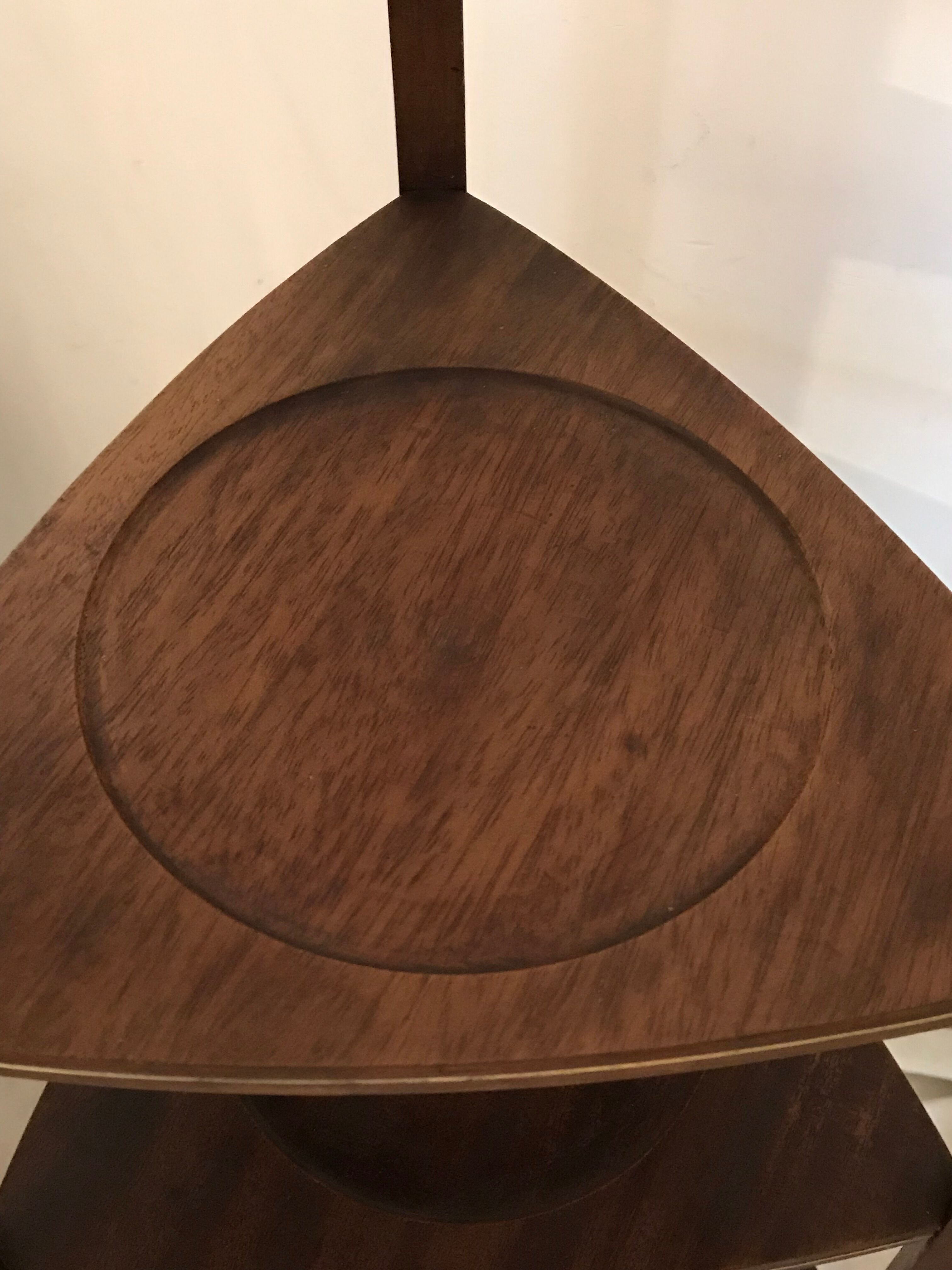 Shelf on feet or servant dumb wooden tripod