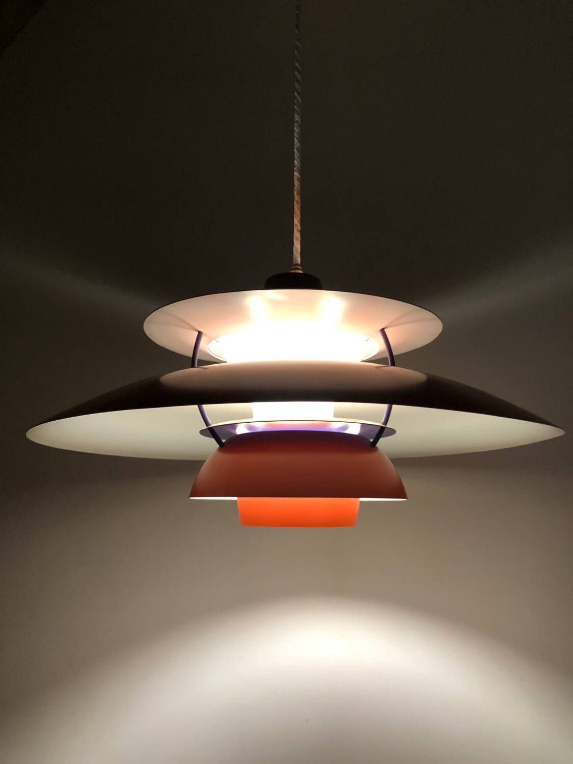 Danish vintage PH5 pendant light (Poul Hennigsen for Louis Poulsen)